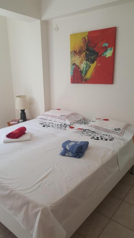 Joan'S Airport Apartment Αρτέμιδα Εξωτερικό φωτογραφία