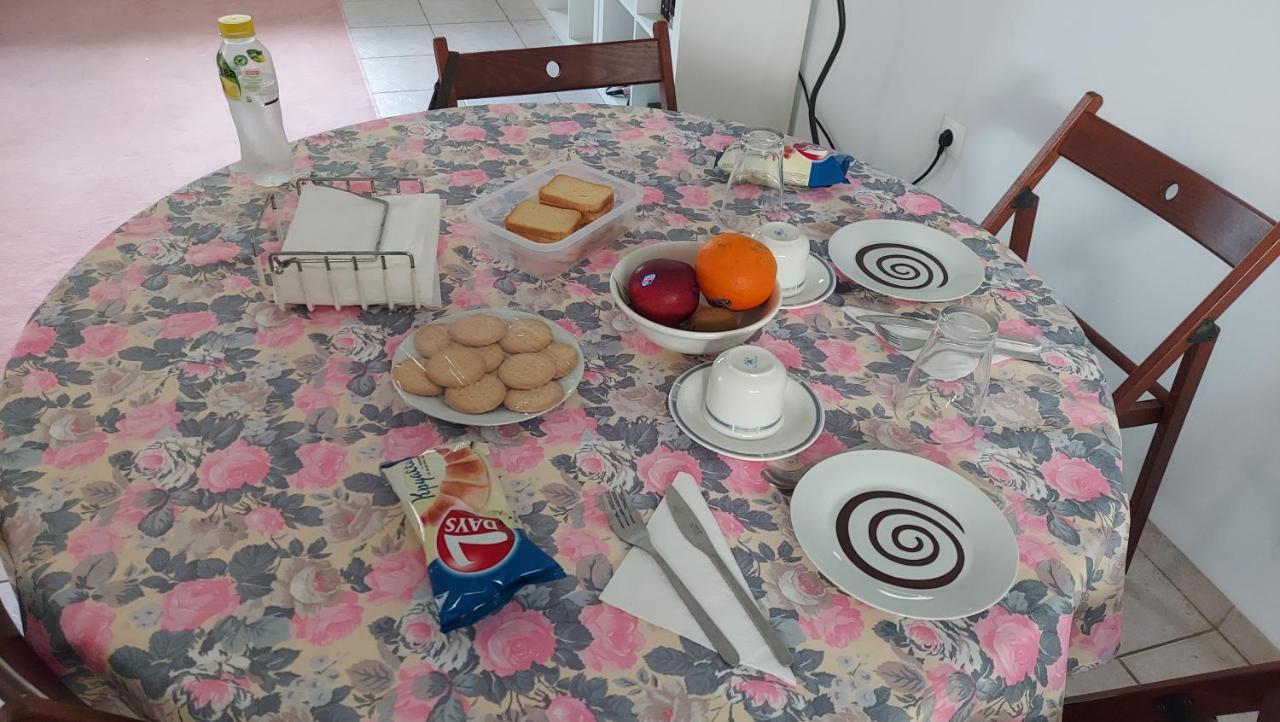 Joan'S Airport Apartment Αρτέμιδα Εξωτερικό φωτογραφία